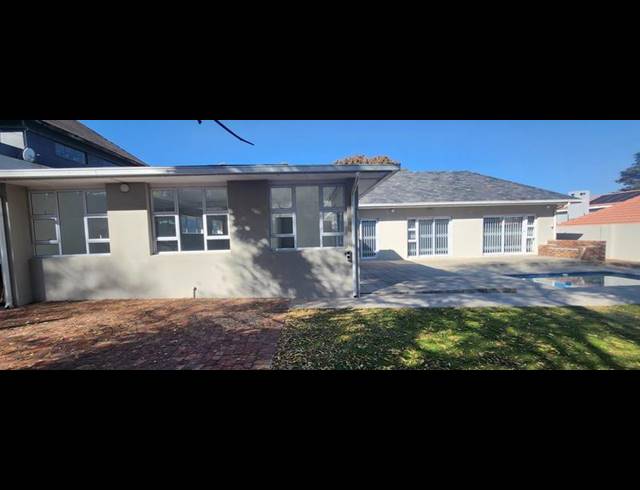 3 BEDROOM PROPERTY TO RENT IN HIGHLANDS NORTH